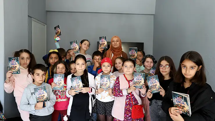 Kitaplar 'Sen Değerlisin'den, okumak çocuklardan