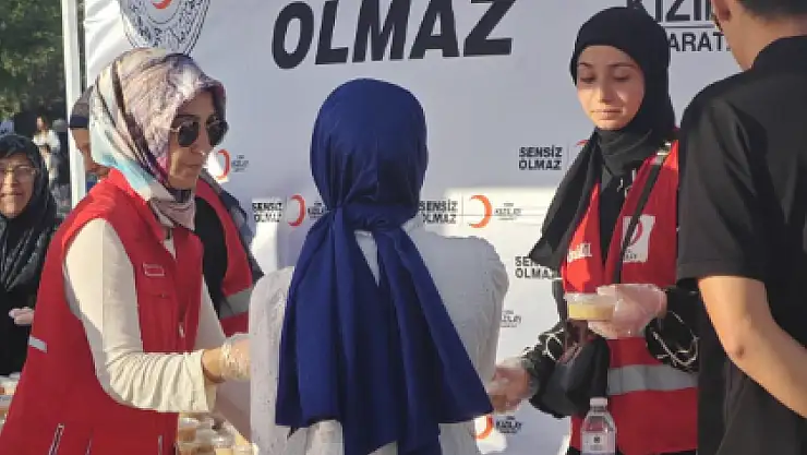 Kızılay Karatay Şubesi'nden anlamlı etkinlik: Yüreklere dokundu!