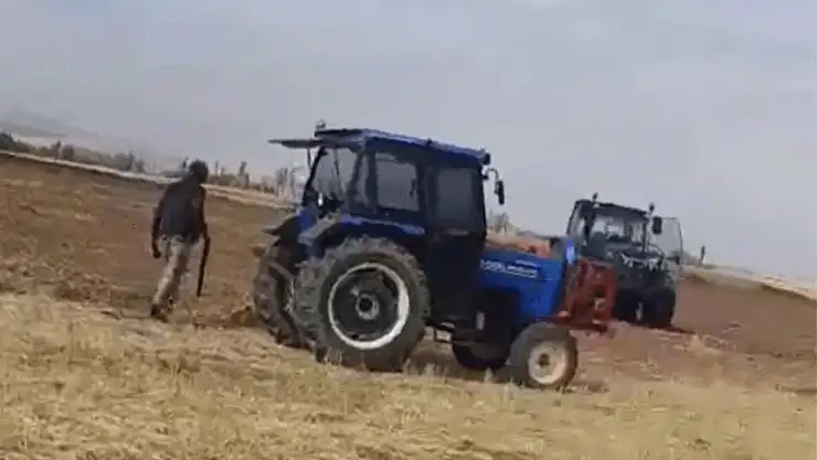 Kızının gözü önünde babaya dehşeti yaşattılar