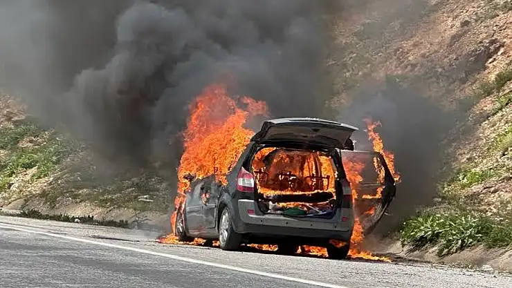 Kocaeli AVM'de Bıçaklı Dehşet: