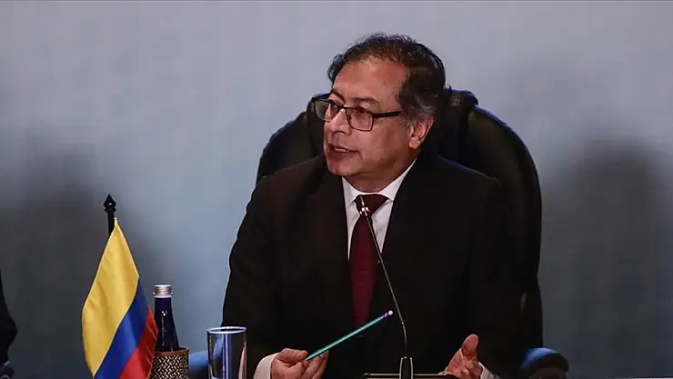 Kolombiya Cumhurbaşkanı kabinenin istifasını istedi