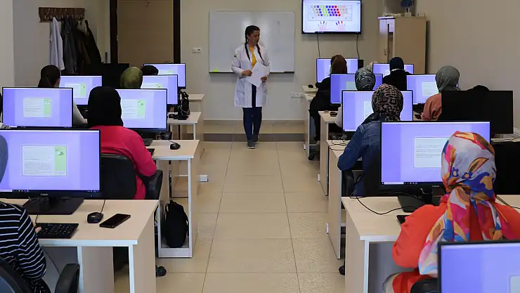 KOMEK ve KUZEM yaz dönemi kayıtları başladı: Her yaşa, her ihtiyaca eğitim!