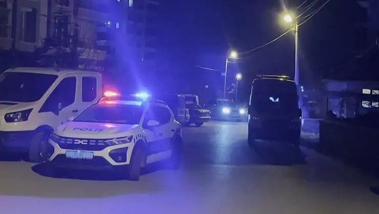 Komşuların gürültü kavgasında 2 kardeş tüfekle vuruldu