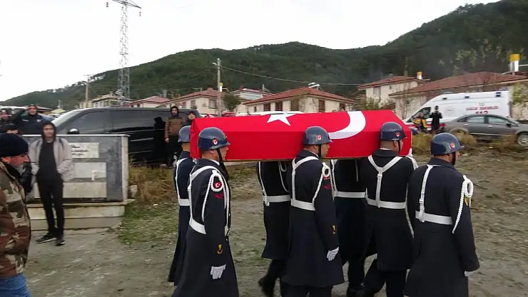 Komşusu tarafından öldürülen 15 Temmuz gazisi ve oğlu defnedildi