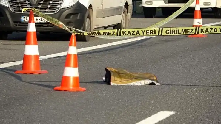 Kontrolden çıkarak 4 otomobili biçti