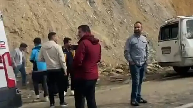 Kontrolden çıkıp takla attı: 6 yaralı