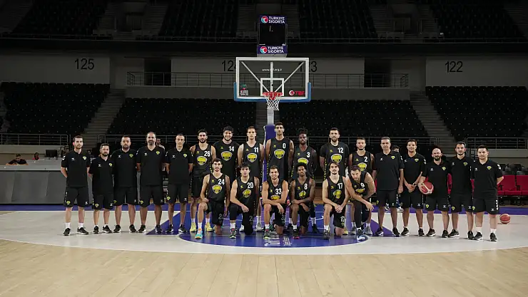 Konya Büyükşehir Belediyespor özel maçta Türk Telekom'a yenildi