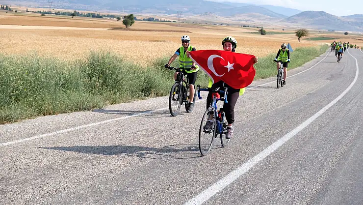 Konya Büyükşehir'in yeni oluşturduğu tarihi rotada pedal çevirdi