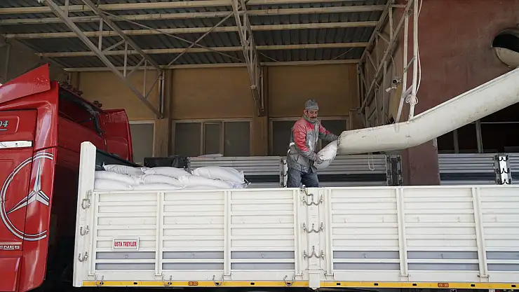 Konya Büyükşehir Kahramanmaraş'a 300 Ton Un Gönderiyor