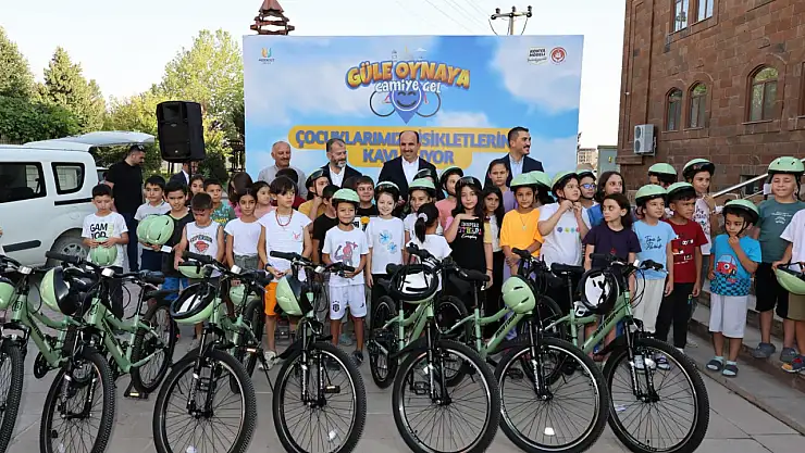 Konya'da 12 bin 726 çocuk bisiklet sevinci yaşadı