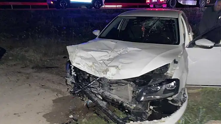 Konya'da 2 araç çarpıştı: 2 ölü, 4 yaralı