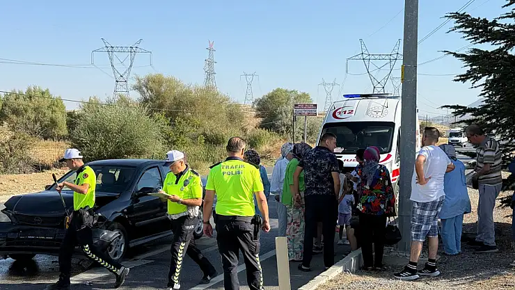 Konya'da 2 otomobil çarpıştı: 4 yaralı