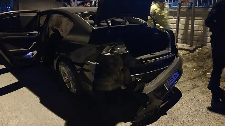 Konya'da 2 otomobilin çarpıştığı kazada 4 kişi yaralandı!