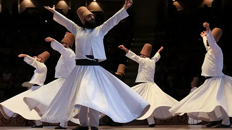 Konya'da 26 yıllık semazen fark etti, terzi oldu: Tennure, zikrin ilk mutfağıdır