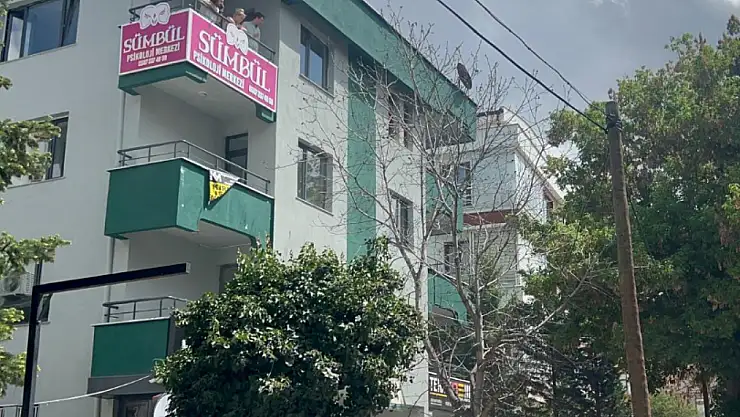 Konya'da 4 katlı binada yangın paniği!