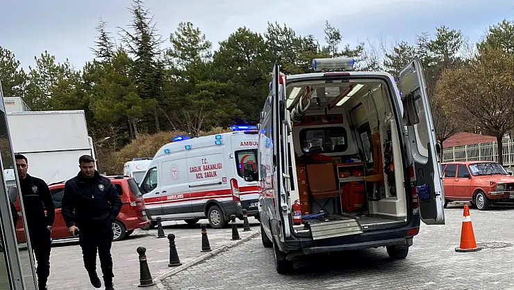 Konya'da 40 yaşındaki işçi kapının altında kaldı!