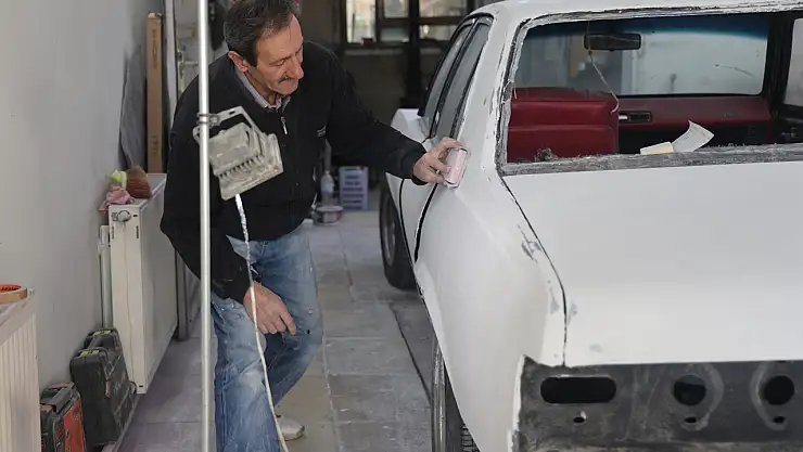 Konya'da 42 yıllık tutku: Amerikan klasiklerini geleceğe kazandırıyor