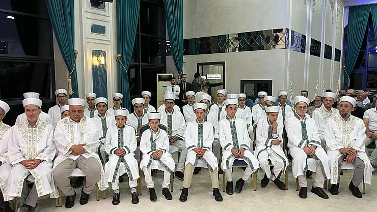 Konya'da 46 hafız için icazet töreni düzenlendi