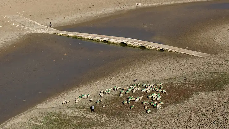 Konya'da 600 yıllık sır kuraklıkla ortaya çıktı! Tam 11 gözlü