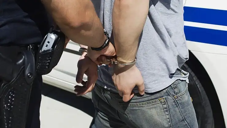 Konya'da 62 yıl hapis cezasıyla aranan şahıs yakayı ele verdi!