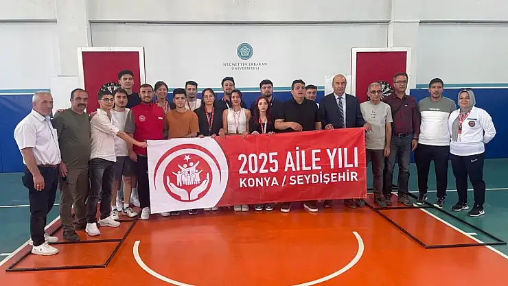 Konya'da 'Aile Yılı'na özel dart turnuvası düzenlendi