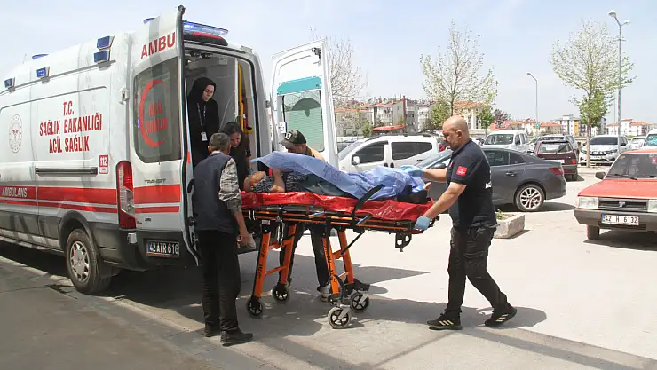 Konya'da ayağını çapa motoruna kaptıran çiftçi yaralandı!