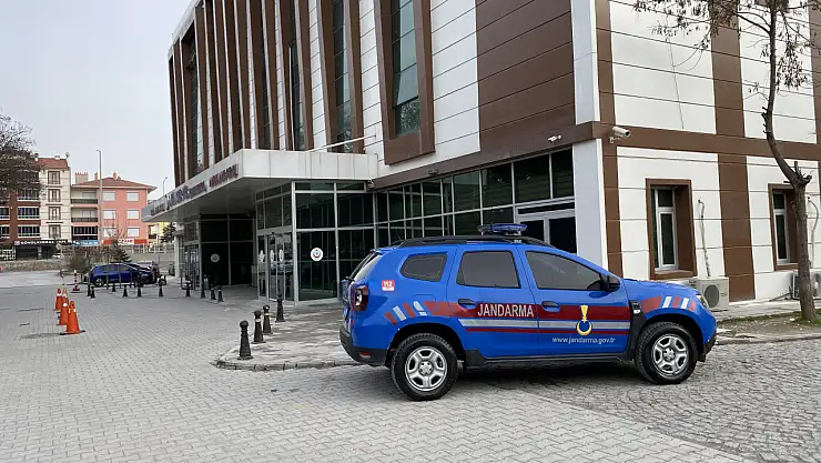 Konya'da bir çiftçi mibzerin altında kaldı