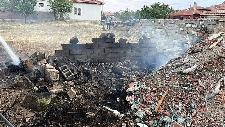 Konya'da bir yangın daha: Ekipler seferber oldu!