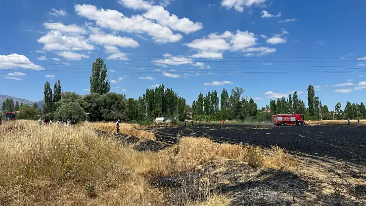 Konya'da buğday tarlasında yangın paniği
