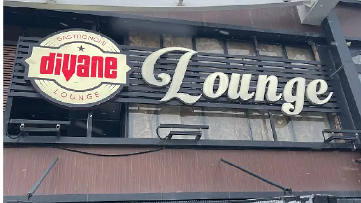Konya'da bulunan Divane Lounge işletmesinden büyük başarı: 'Yılın Gastronomi Markası' seçildi. 
