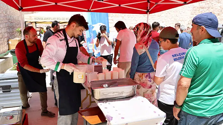 Konya'da büyük coşku ikramla başladı! Başkan Altay vatandaşları davet etti...