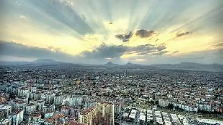 Konya'da büyüklüğüyle dikkat çekiyor! İşte değerinden düşük fiyata satılacak o gayrimenkul...