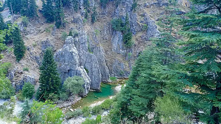 Konya' da çaya giren çocuk boğuldu