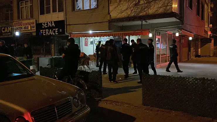 Konya'da çayevine torpil atan 2 çocuk darp edildi!