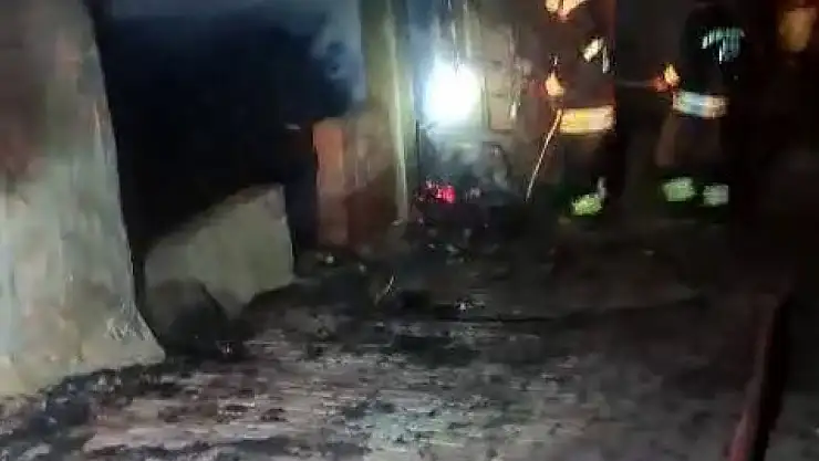 Konya'da çıkan ev yangını paniğe neden oldu
