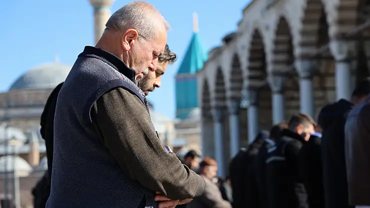 Konya'da cuma namazı sonrası Filistin için dua edildi