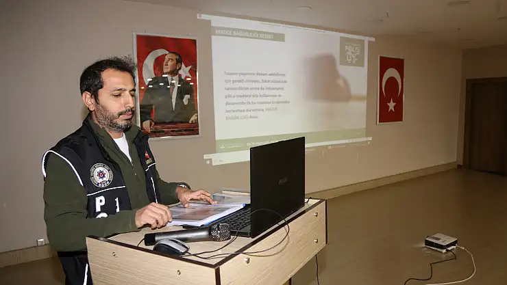 Konya'da 'En İyi Narkotik Polisi Anne Projesi' anlatıldı