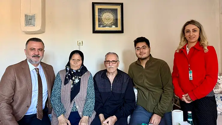 Konya'da evde sağlık hizmeti alan hastalara moral ziyareti