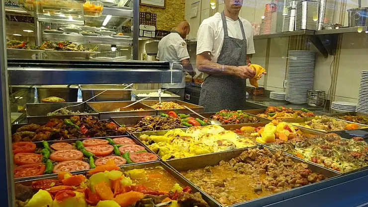 Konya'da Faaliyet Gösteren 64,3 Bin Esnafa Şok: 7 Meslek Grubu Artık Daha Çok Vergi Ödeyecek