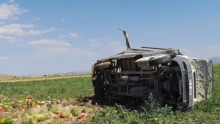 Konya'da feci kaza: 2'si çocuk 3 kişi yaralandı