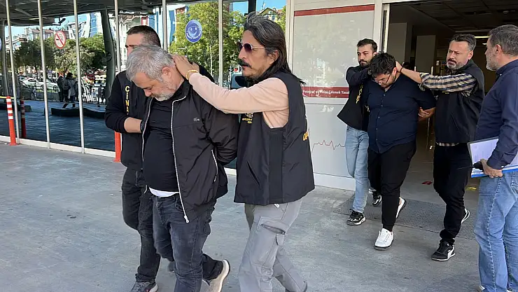 Konya'da galerici Ahmet Çay'ı öldüren baba ve oğlu tutuklandı