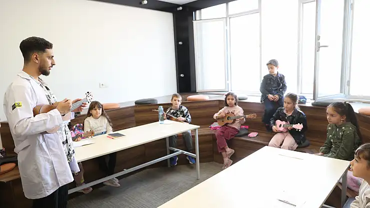 Konya'da Genç KOMEK derslere başladı