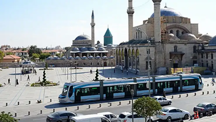 Konya'da hava sıcaklıkları mevsim normallerinin üstünde seyrediyor: Peki, hava durumu nasıl olacak!