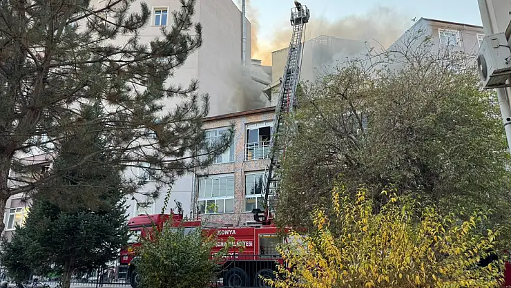 Konya'da iş hanında yangın paniği