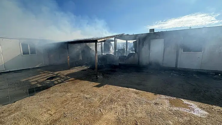 Konya'da işçilerin kaldığı konteynerde yangın çıktı