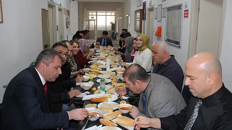 Konya'da kamu çalışanları iftarda bir araya geldi