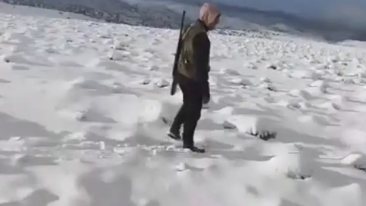 Konya'da kar fırtınası doğa yürüyüşünü engelleyemedi!