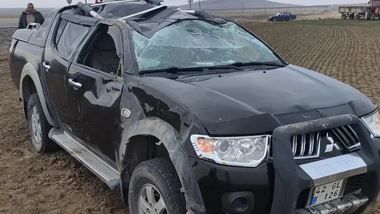 Konya'da kontrolden çıkan pikap takla attı: 3 yaralı
