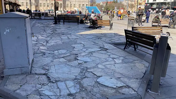 Konya'da kötü görüntü yaratan kaldırımlara tepki