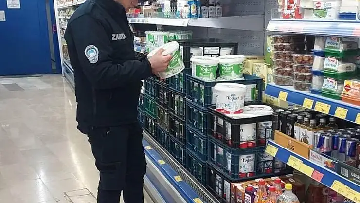 Konya'da marketlerde zabıta denetimleri devam ediyor